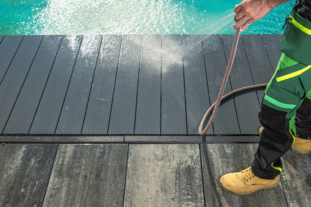 Best Garage Pressure Washing  in St Clair, MI